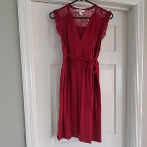 Maroon lace detail maternity dress